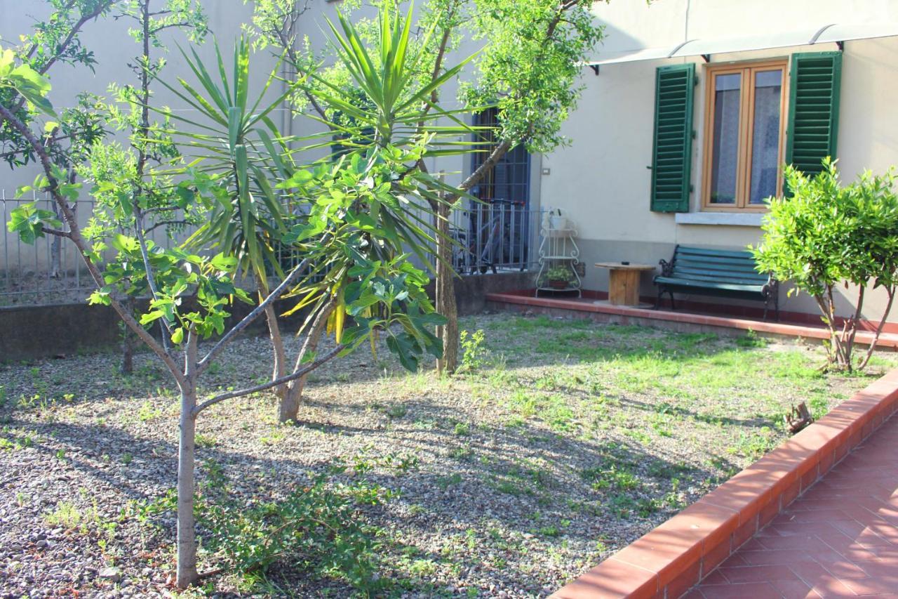 L' Oasi Del Cervo - Casa Con Giardino E Posto Auto, Uscita Autostrada A11 Vila Florença Exterior foto